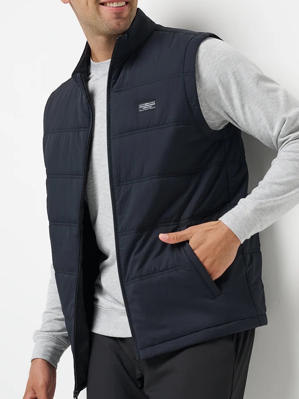 Travis Mathew palisades puffer vest nwot